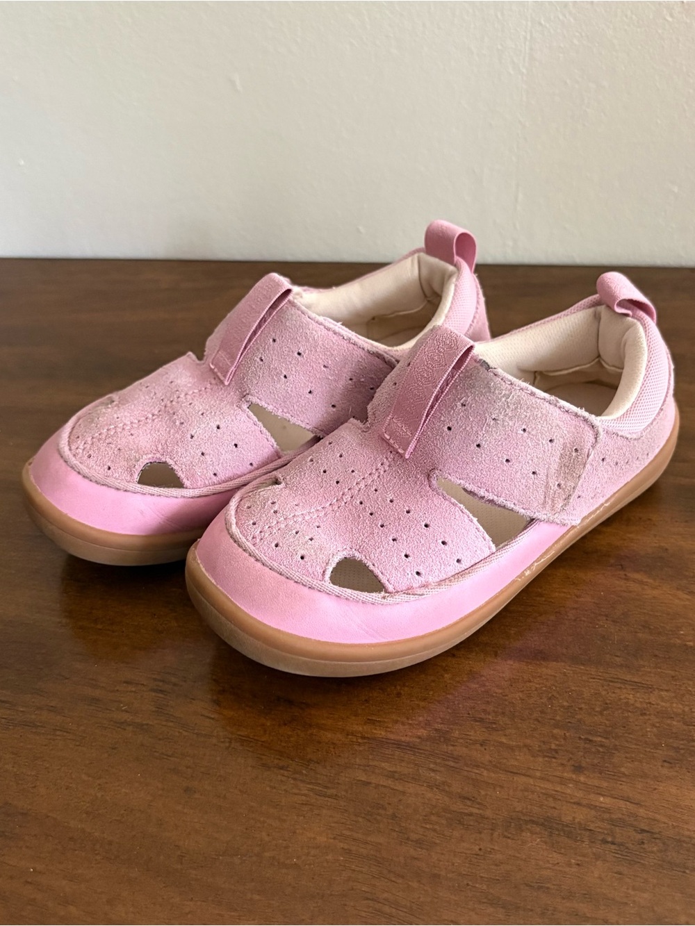 UGG Delta Closed Toe Pink Shoes Sandals Fall Toddler Girls Sz 11 School